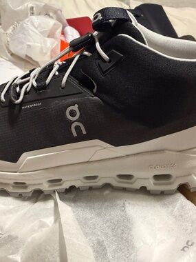 On cloud shoe